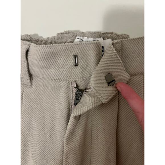 IZZUE Men’s Pleated Corduroy Trouser - Picture 8 of 11